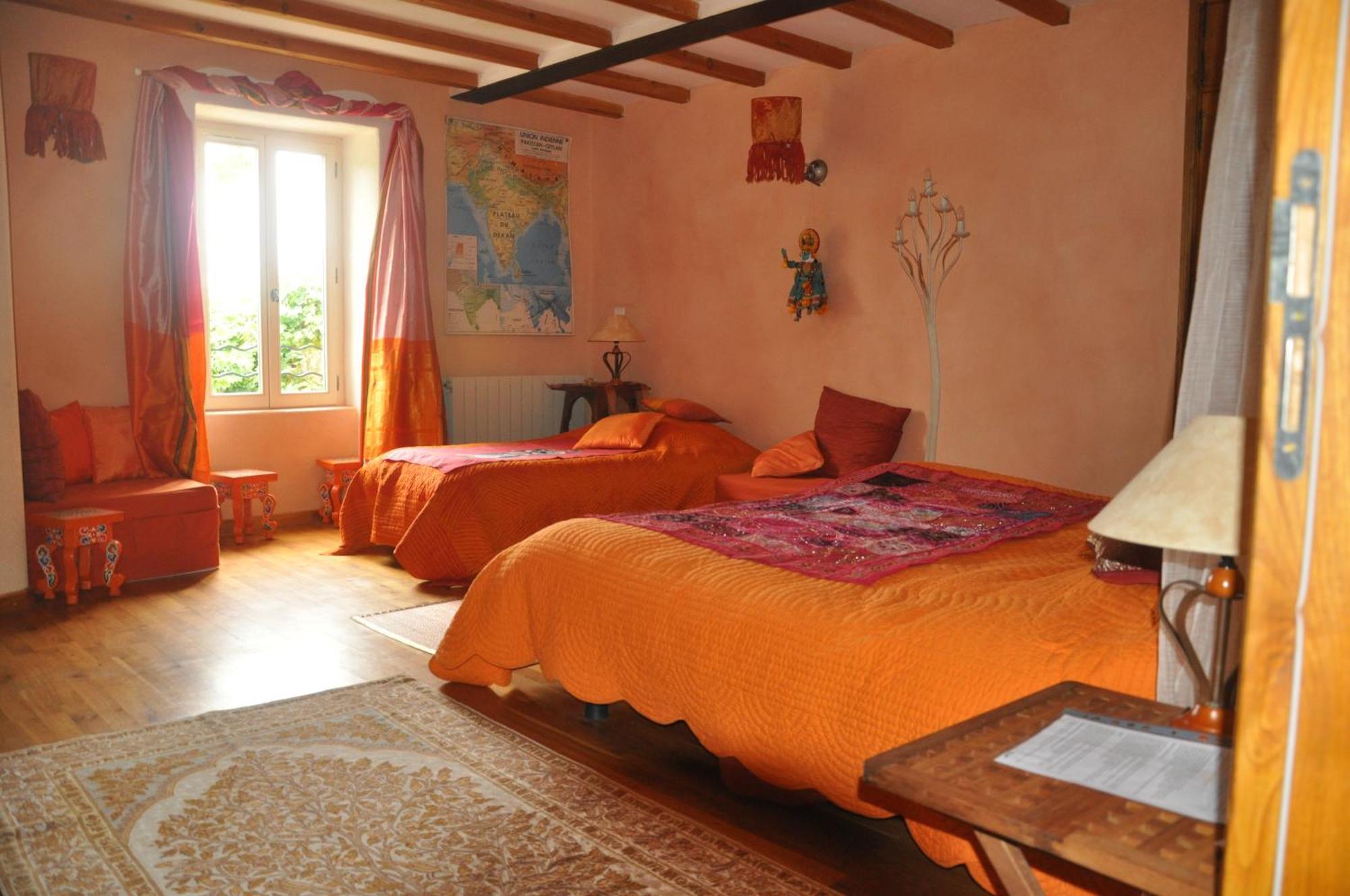 La Source, Vegetarian Guest House Chabeuil Екстериор снимка