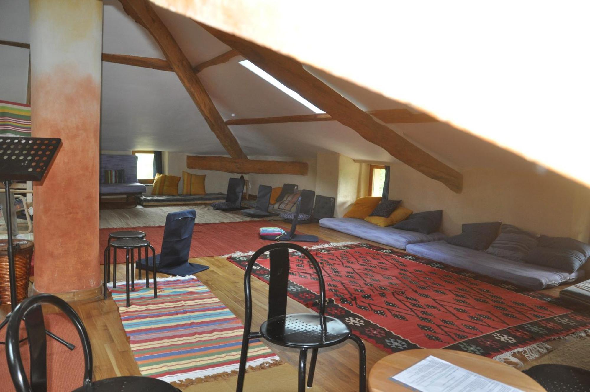 La Source, Vegetarian Guest House Chabeuil Екстериор снимка