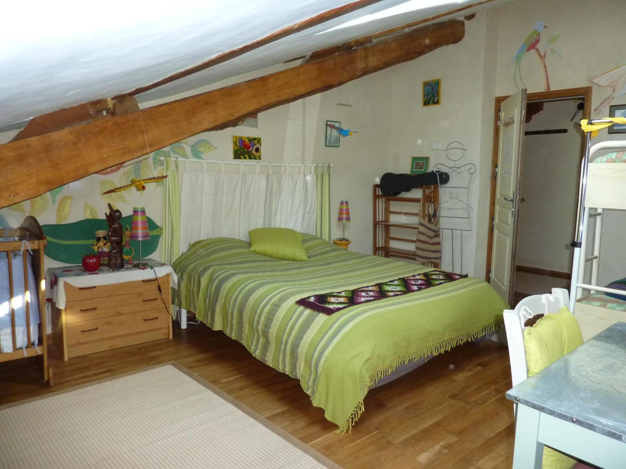 La Source, Vegetarian Guest House Chabeuil Стая снимка