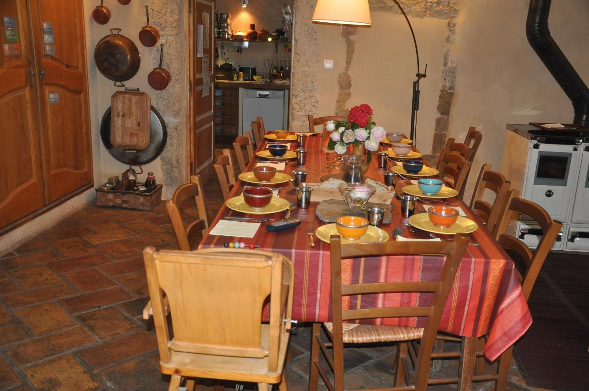 La Source, Vegetarian Guest House Chabeuil Екстериор снимка