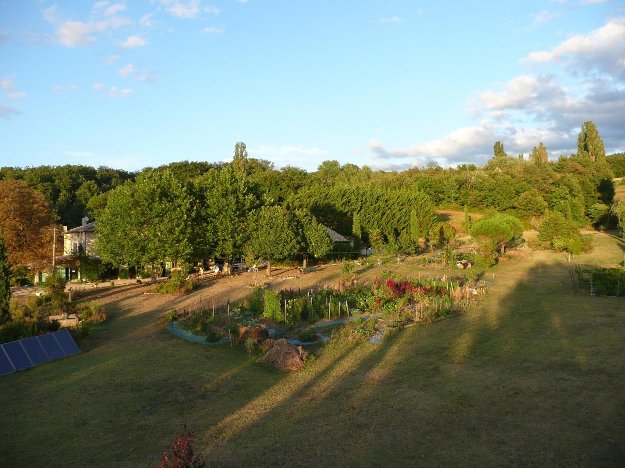 La Source, Vegetarian Guest House Chabeuil Екстериор снимка