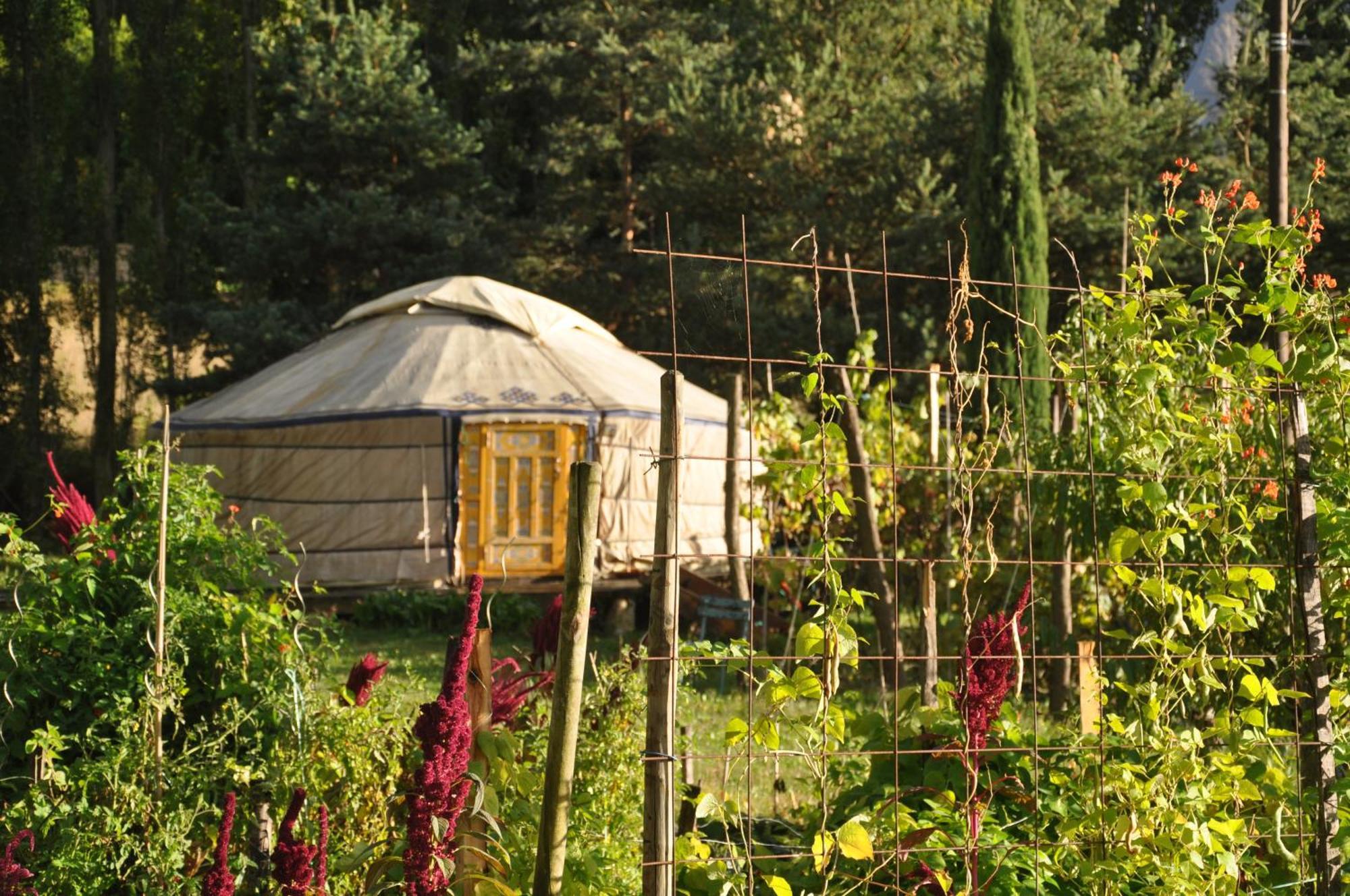 La Source, Vegetarian Guest House Chabeuil Екстериор снимка