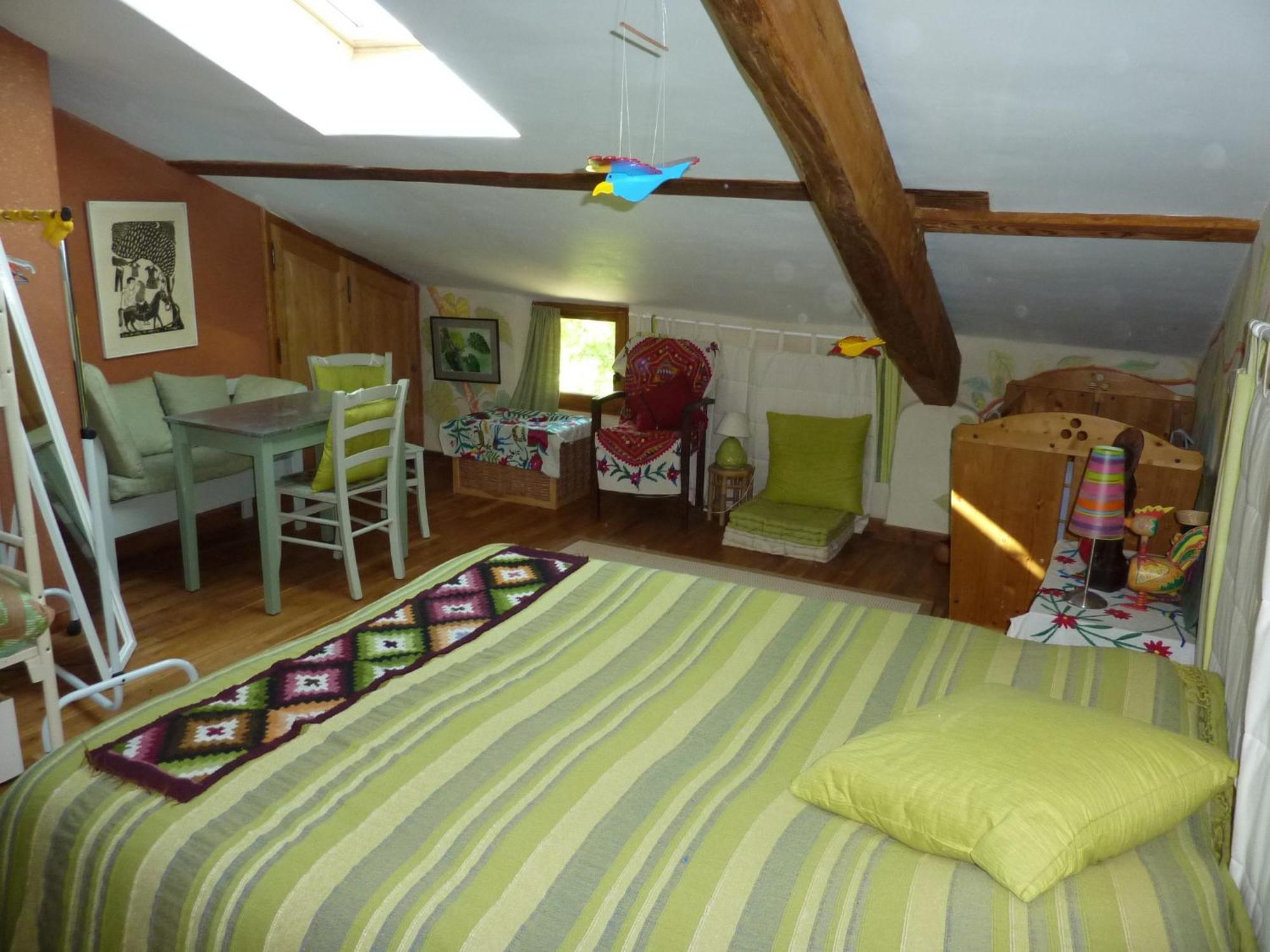 La Source, Vegetarian Guest House Chabeuil Стая снимка
