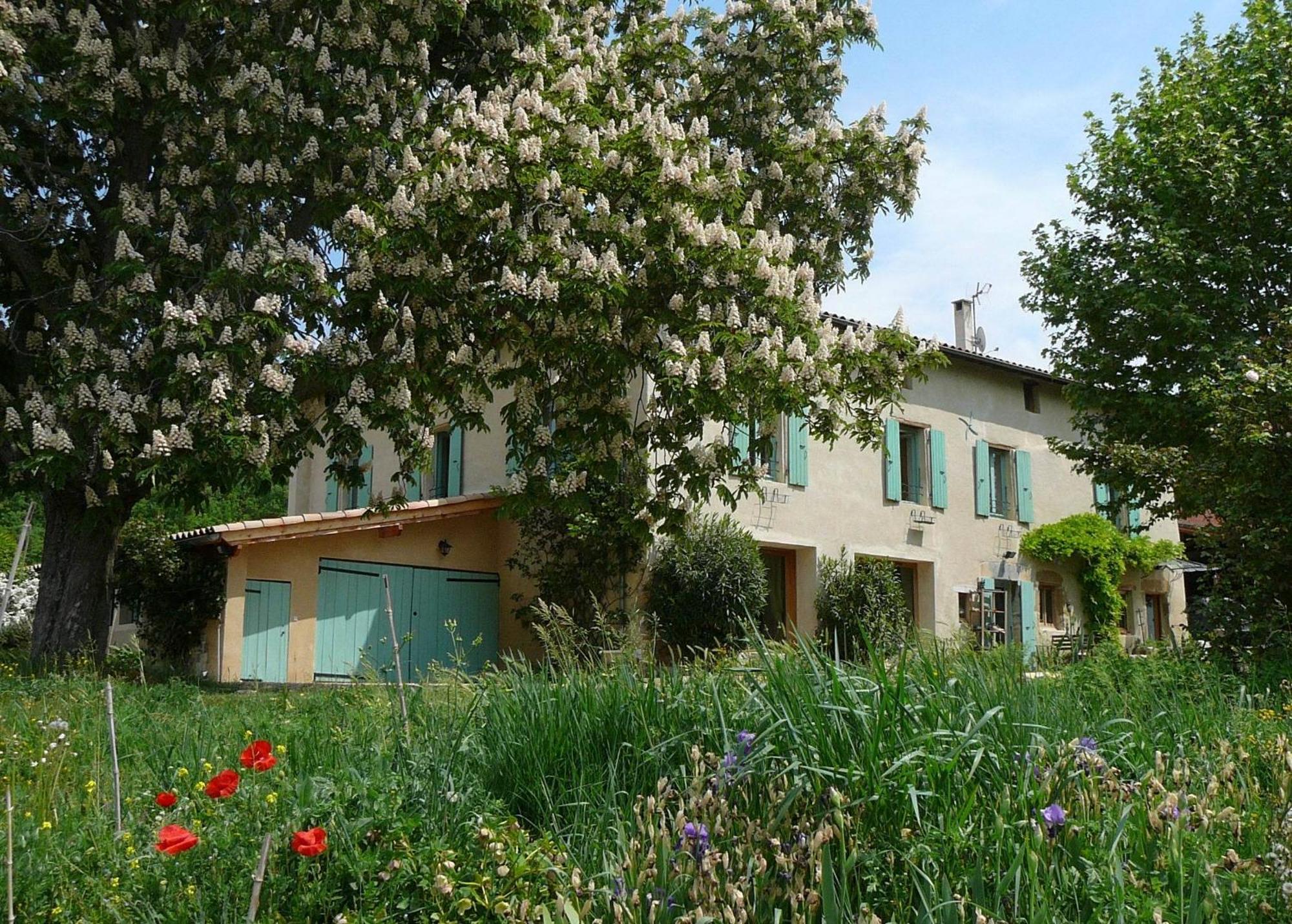 La Source, Vegetarian Guest House Chabeuil Екстериор снимка
