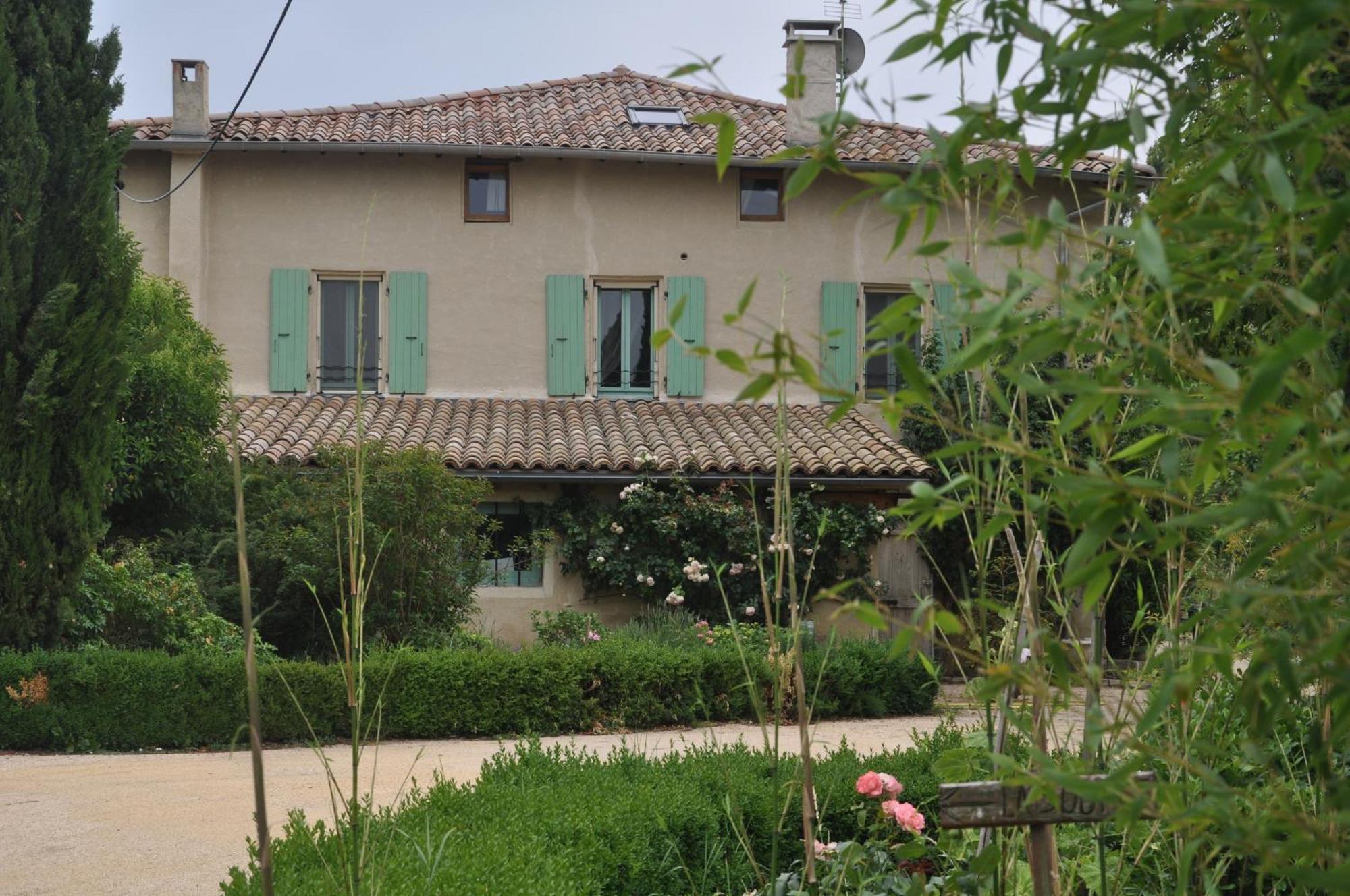 La Source, Vegetarian Guest House Chabeuil Екстериор снимка