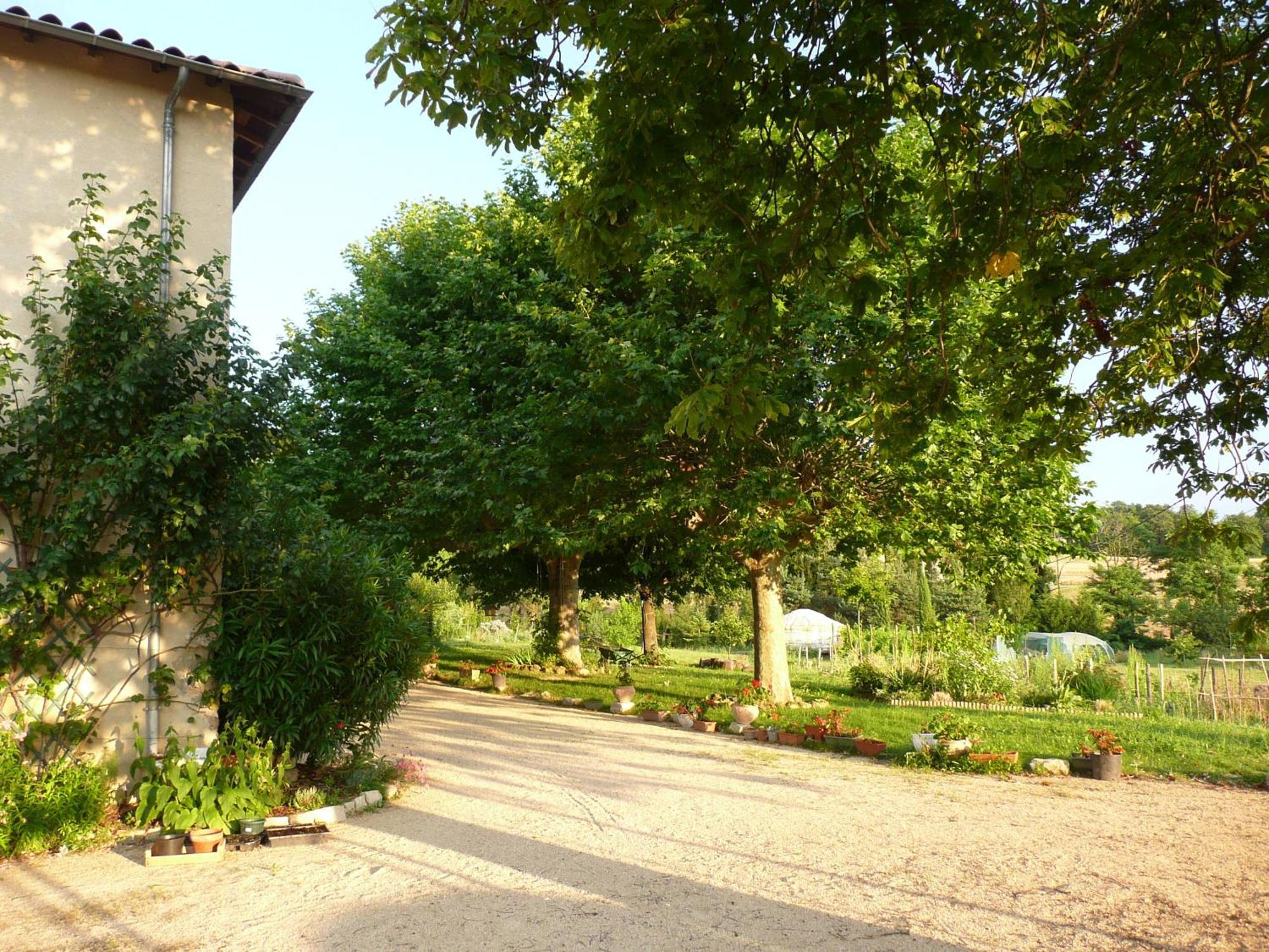 La Source, Vegetarian Guest House Chabeuil Екстериор снимка